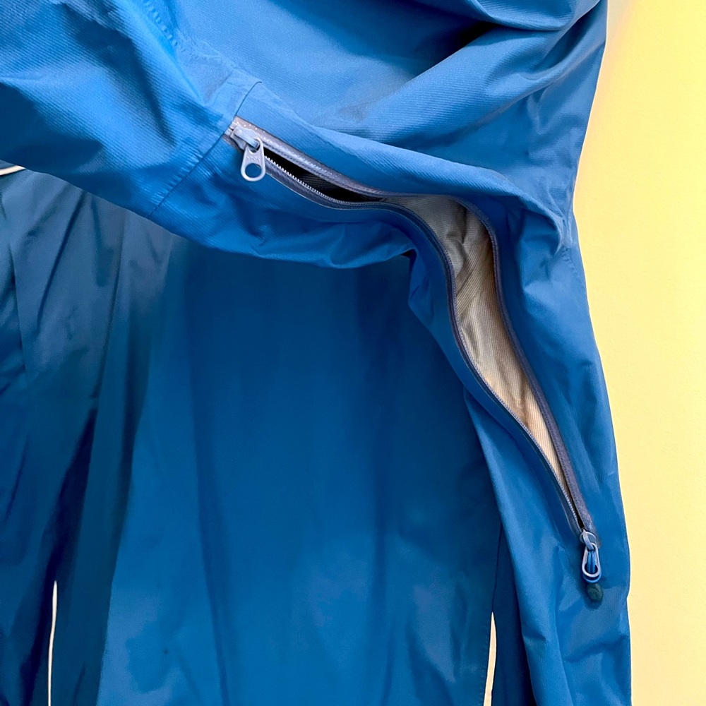 MEC Shell Jacket - Picture 3 of 8